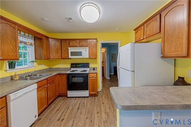 Adorable Ranch home on a nice size lot in Beautiful Lake Land - photo 17