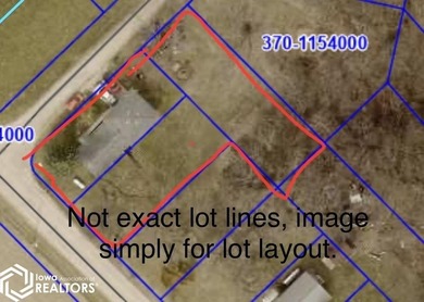 Looking for the perfect starter home at Holiday Lake with room - photo 3