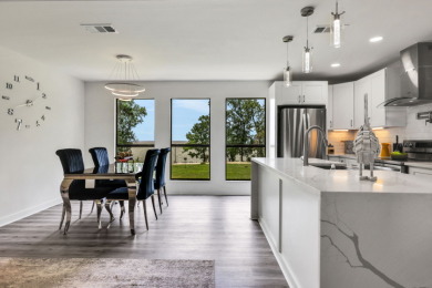Beautiful Designed Waterview Home - photo 21