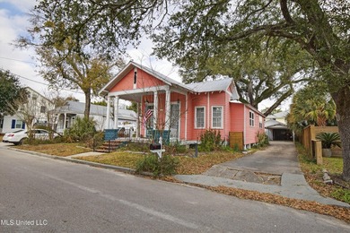 Beautifully restored historic cottage on one of the quietest - photo 2