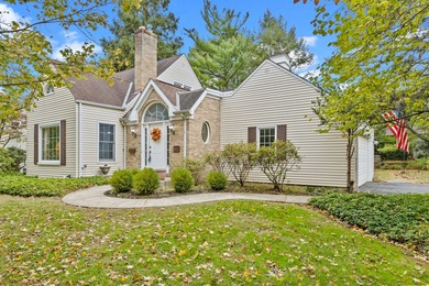 (private lake, pond, creek) Home Sale Pending in Columbus Ohio