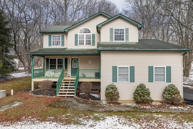 Lake Shangri-La Home For Sale in Blakeslee Pennsylvania