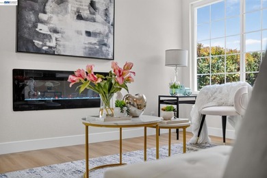 This beautiful, bright, renovated 4 bedroom 3 bath modern home - photo 9
