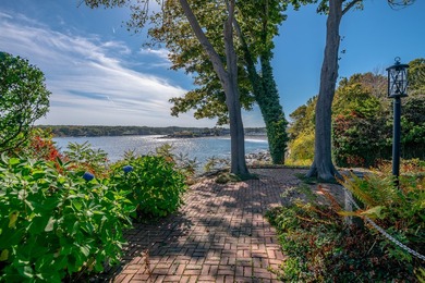 Starboard Ledge is a stunning 5-bedroom York Harbor home that - photo 5