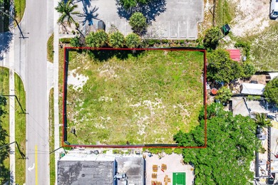 Incredible location in the HEART of Delray Beach. The lot is - photo 3