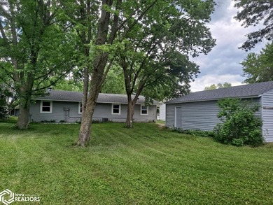 Come check out this fully remodeled duplex in Clear Lake! Both - photo 9