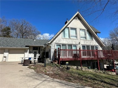 Lake Home Sale Pending in Lake Lotawana, Missouri
