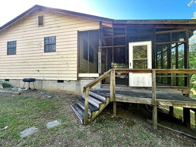 Looking for a weekend hunting/fishing retreat? THIS could be the - photo 1