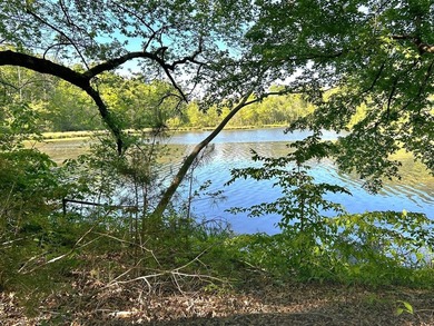 Looking for a weekend hunting/fishing retreat? THIS could be the - photo 5