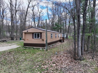 Completely remodeled 3-bedroom, 2-bath home located just minutes - photo 2