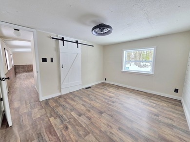 Completely remodeled 3-bedroom, 2-bath home located just minutes - photo 8