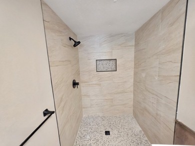 Completely remodeled 3-bedroom, 2-bath home located just minutes - photo 9
