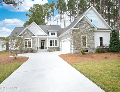 (private lake, pond, coastal) Home For Sale in Calabash North Carolina