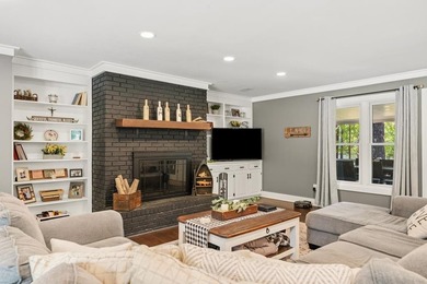 A RARE FIND! Experience the perfect blend of comfort and - photo 9