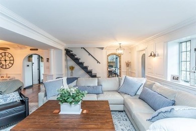 Introducing a Masterpiece of Luxury Living with high end - photo 9