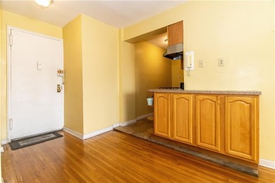 Introducing well-maintained one-bedroom apartment  located on