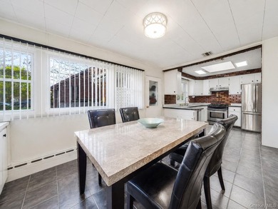 Welcome to this captivating, well maintained ranch in the - photo 13