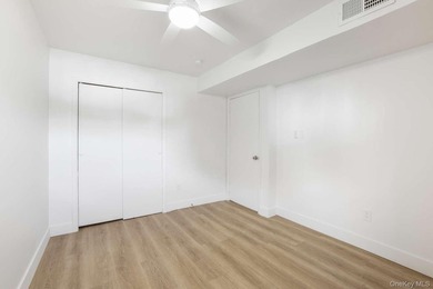 This is a first-floor apartment (not a basement apartment) - photo 14