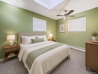 Welcome to this captivating, well maintained ranch in the - photo 15