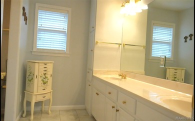 Welcome HOME to this beautiful Somerset property! This