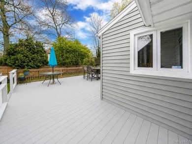 Welcome to this captivating, well maintained ranch in the - photo 20