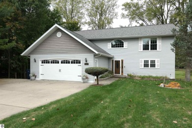 Lake Home For Sale in Lake Isabella, Michigan