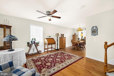 Welcome to this beautifully updated split-level home in - photo 5