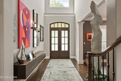 Welcome to an exceptional opportunity in Farragut's prestigious - photo 3