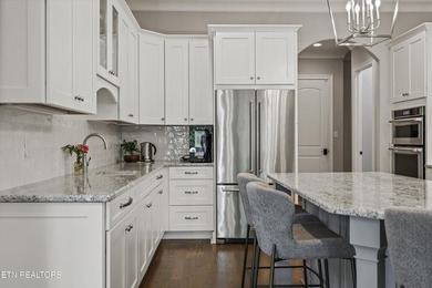Welcome to an exceptional opportunity in Farragut's prestigious - photo 5