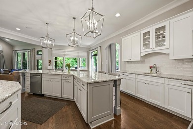 Welcome to an exceptional opportunity in Farragut's prestigious - photo 9