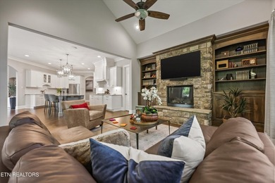 Welcome to an exceptional opportunity in Farragut's prestigious - photo 10