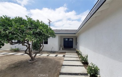 Welcome to 4014 W Kent Ave, a stunningly rebuilt 4-bedroom - photo 2