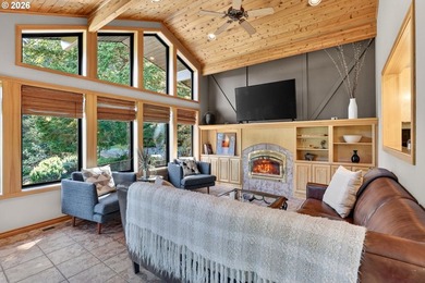Gorgeous custom chalet on 20 secluded acres with stunning Mount - photo 13