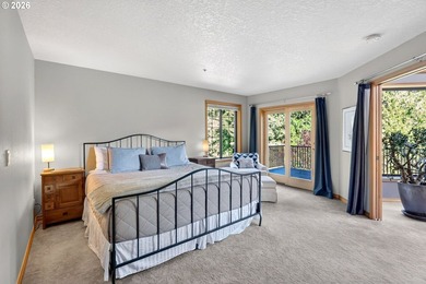 Gorgeous custom chalet on 20 secluded acres with stunning Mount - photo 15