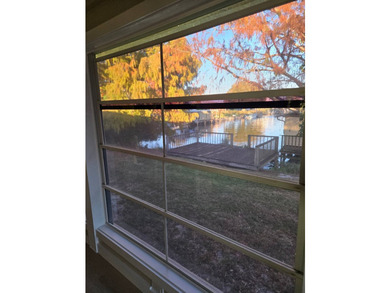 Beautifully maintained, furnished 3-bedroom, 2.5-bath waterfront - photo 31