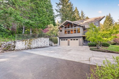 Gorgeous custom chalet on 20 secluded acres with stunning Mount - photo 32