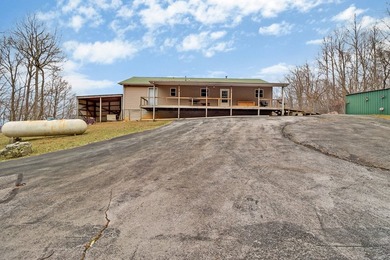 Mountain oasis on 93 unrestricted acres featuring two homes - photo 34