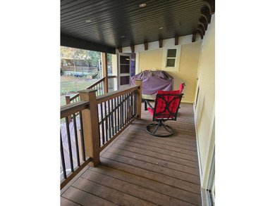 Beautifully maintained, furnished 3-bedroom, 2.5-bath waterfront - photo 36
