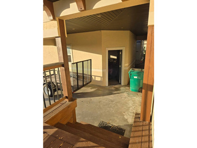 Beautifully maintained, furnished 3-bedroom, 2.5-bath waterfront - photo 39