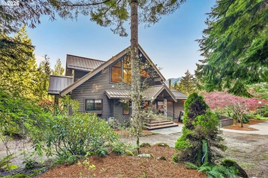 Gorgeous custom chalet on 20 secluded acres with stunning Mount - photo 45