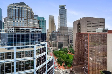 This affordable downtown Minneapolis condo offers gorgeous - photo 1