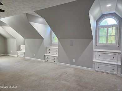 BACK ON THE MARKET DUE TO NO FAULT OF THE SELLER. Ready to spend - photo 49