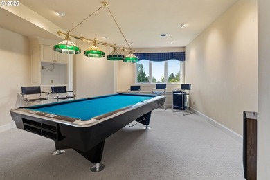 Commanding panoramic views of Mt. Adams, Mt. Hood, and Mt. St - photo 35