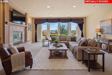 Commanding panoramic views of Mt. Adams, Mt. Hood, and Mt. St - photo 36