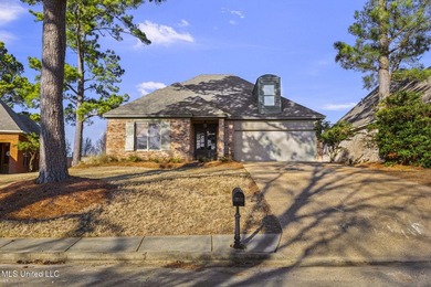 Ross Barnett Reservoir Home For Sale in Brandon Mississippi