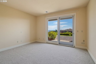 Commanding panoramic views of Mt. Adams, Mt. Hood, and Mt. St - photo 42