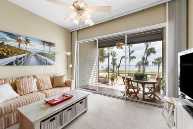 Unbelievable Value! Lake Santa Fe lakefront living with 30 X 30 - photo 3