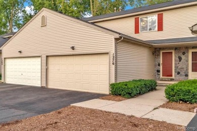 Lake Condo For Sale in Waterford, Michigan