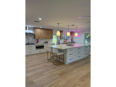 (private lake, pond, creek) Home For Sale in Pompano Beach Florida