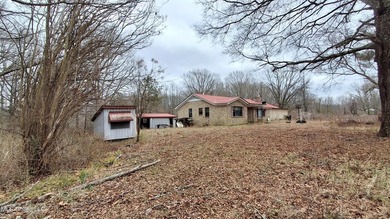 HUGE potential on this fixer-upper on 14+- acres with a shop! 3 - photo 4